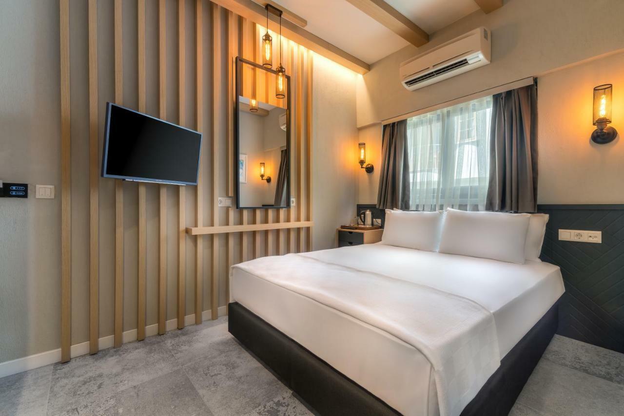Isola 12 Hotel كاس المظهر الخارجي الصورة