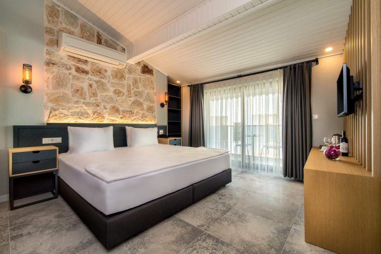 Isola 12 Hotel كاس المظهر الخارجي الصورة