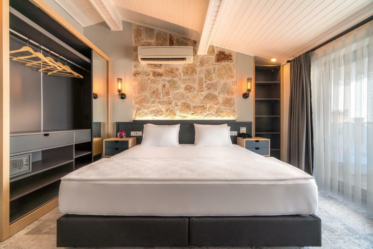 Isola 12 Hotel كاس المظهر الخارجي الصورة