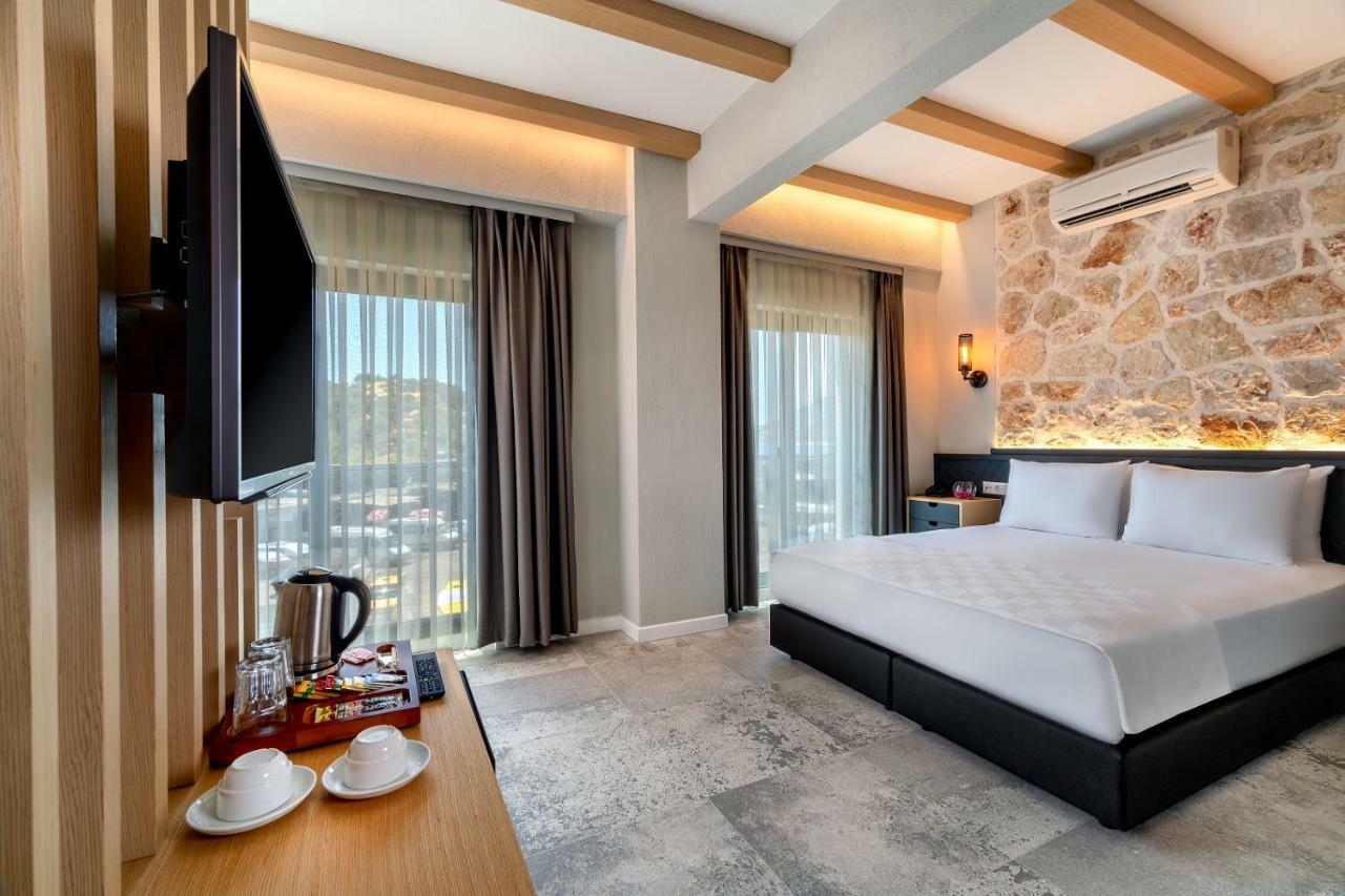 Isola 12 Hotel كاس المظهر الخارجي الصورة